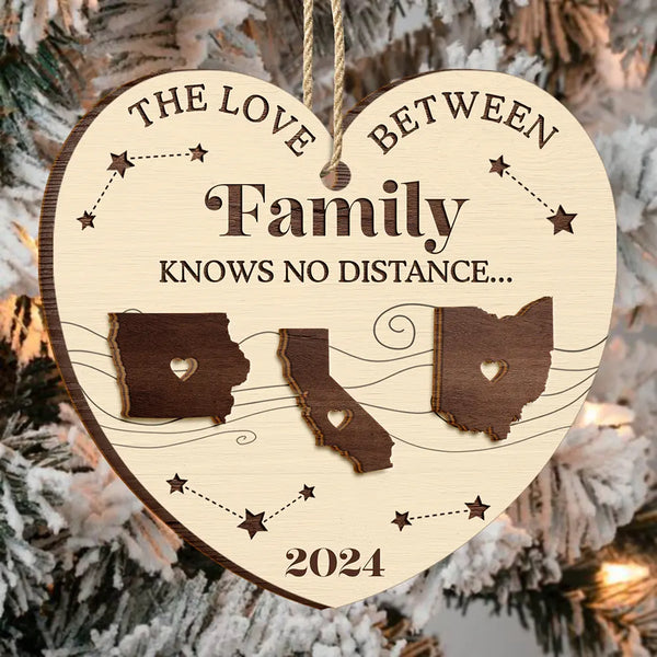 Family, Gift For Sibling, Parents, Gift For Grandparents, Gift For Sisters, Gift For Brothers, Gift For Bestie - The Love Between Family Knows No Distance Christmas Heart - Personalized 2-Layered Wooden Ornament