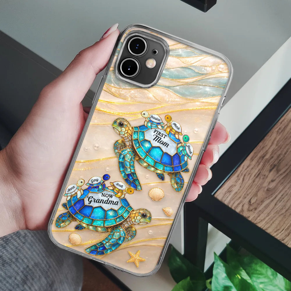 Gift For Grandma,Grandma - Grandkids,Gift For Mother,Beach,Happy,Non-Eng,Icon,Proud - First Mom Now Grandma Turtle - Personalized Clear Phone Case