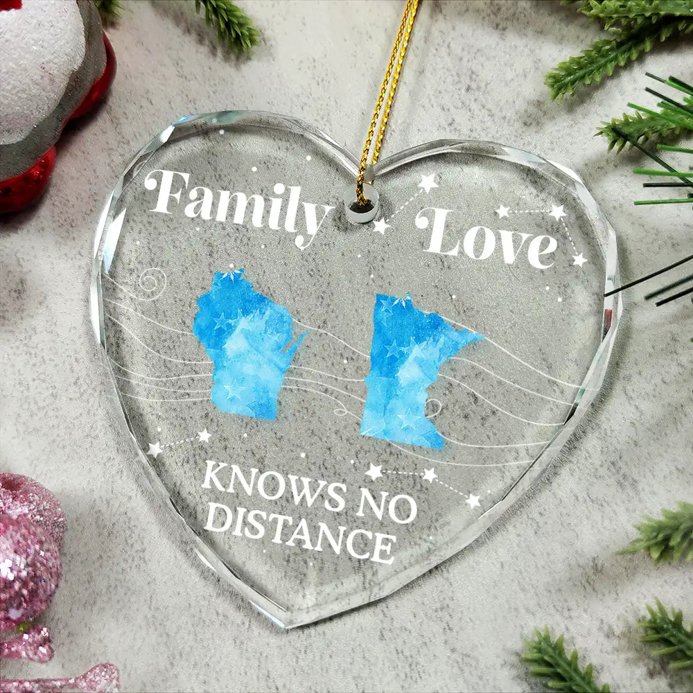 Family, Parents, Gift For Grandparents, Gift For Sibling, Gift For Sisters, Gift For Brothers - Family Love Knows No Distance Christmas - Personalized Glass Ornamen