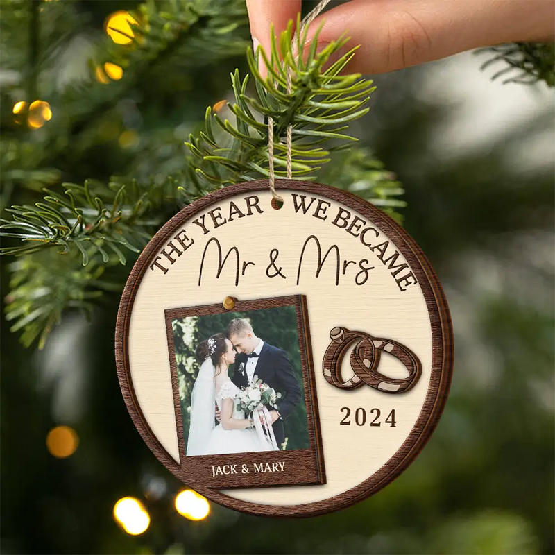 Wedding, Gift For Couples, Gift For Wife, Gift For Husband - Custom Photo The Year We Became Mr & Mrs Couples - Personalized 2-Layered Wooden Ornament
