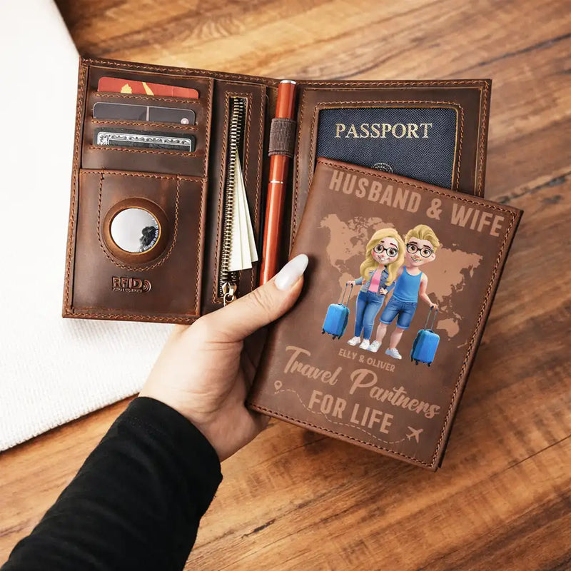 Gift For Couples,Gift For Husband,Gift For Wife,Old Couples,Gift For Boyfriend,Gift For Girlfriend,Happy,Travel - 3D Effect Couple Travel Partners For Life - Personalized Combo 2 Leather Passport Holders