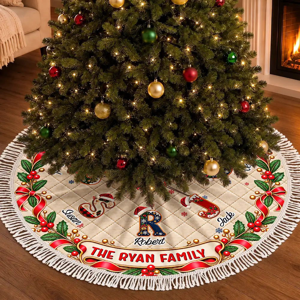 Christmas, Family, Icon, Sentimental - Gift For Family Mom Grandma - Personalized Family Name And Names Santa Hat Initials Christmas Tree Skirt