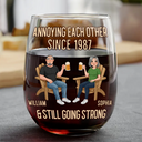 Wedding Anniversary, Humorous, Old Couples, Gift For Couples, Vector - Animate Couple Annoying Each Other - Personalized Stemless Wine Glass
