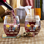 Wedding Anniversary, Humorous, Old Couples, Gift For Couples, Vector - Animate Couple Annoying Each Other - Personalized Stemless Wine Glass