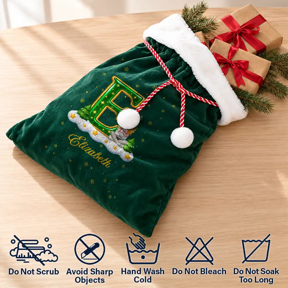 Christmas, Family, Happy, Vector - Christmas Gifts For Family Kids - Personalized Monogram With Character Velvet Favor Bag
