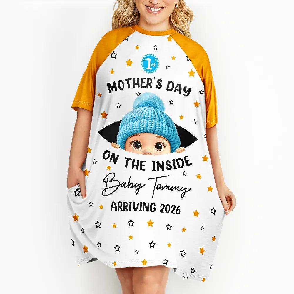 Pregnant Mom, Happy, Expecting Dad - Baby First Year On The Inside With Mom - Personalized Women's Sleep Tee