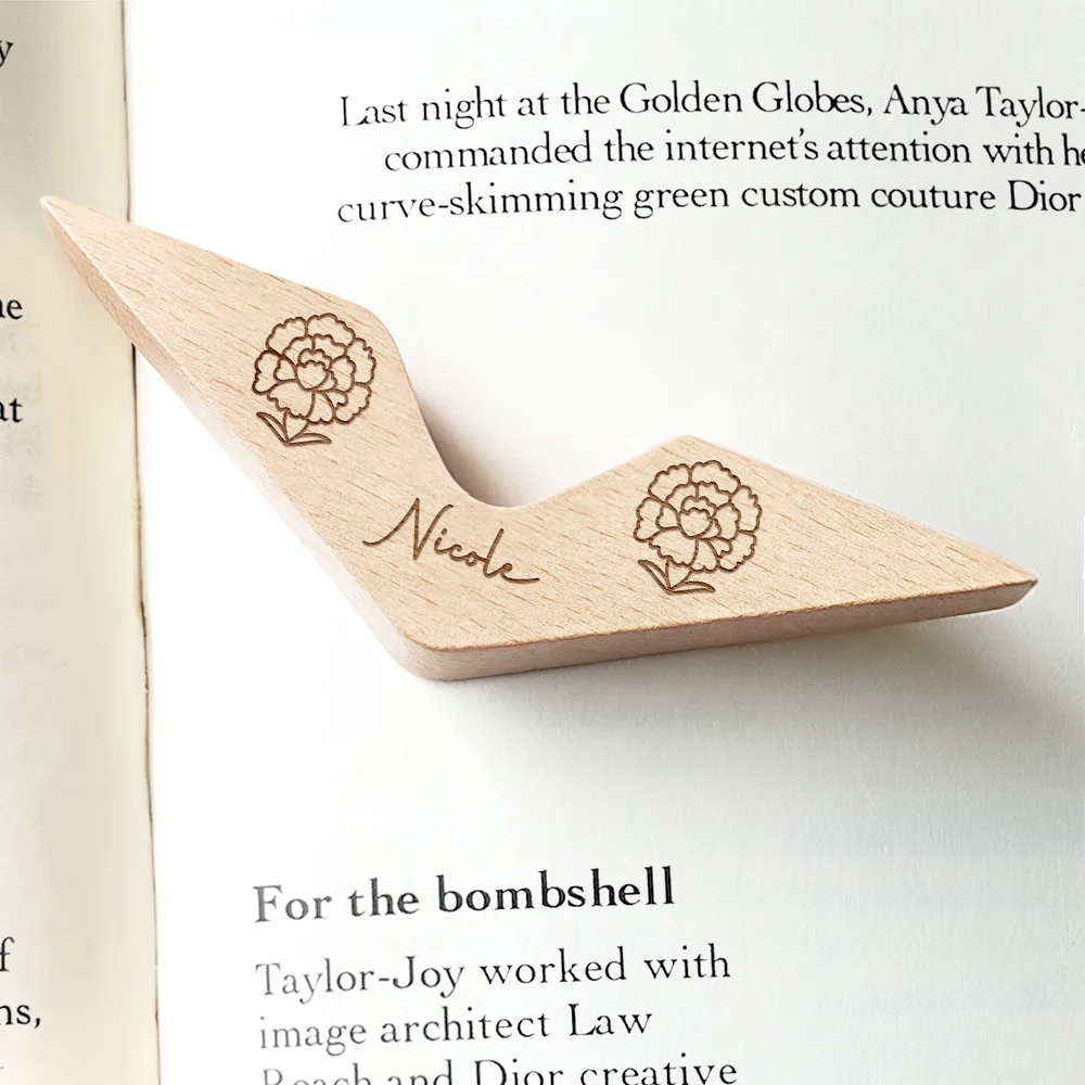 Gift For Yourself, Gift For Women, Gift For Men, Reading, Happy - Book Whore Spread Those Pages - Personalized Thumb Page Holder