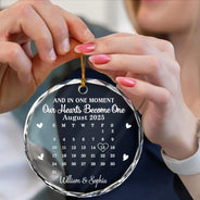 Gift For Couples, Gift For Women, Gift For Men, Gift For Husband, Gift For Wife, Top Market, Christmas, Love, LGBT, Gift For Boyfriend, Gift For Girlfriend - Calendar And In One Moment Our Hearts Become One - Personalized Circle Glass Ornament