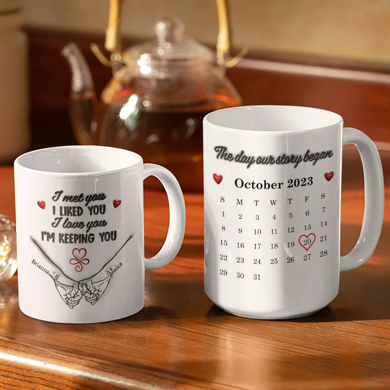 Top Market,Wedding Anniversary,Old Couples,Romantic,Gift For Couples,Calendar - Calendar Couple Holding Hands I Met You Liked You Love You 3D Inflated Effect - Personalized White Edge-to-Edge Mug
