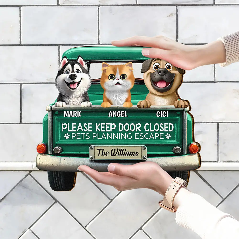 Cat Lovers,Pet Lovers,Pet Couple,Family - Cats Planning Escape Truck 3D Effect - Personalized Custom Shaped Wood Sign