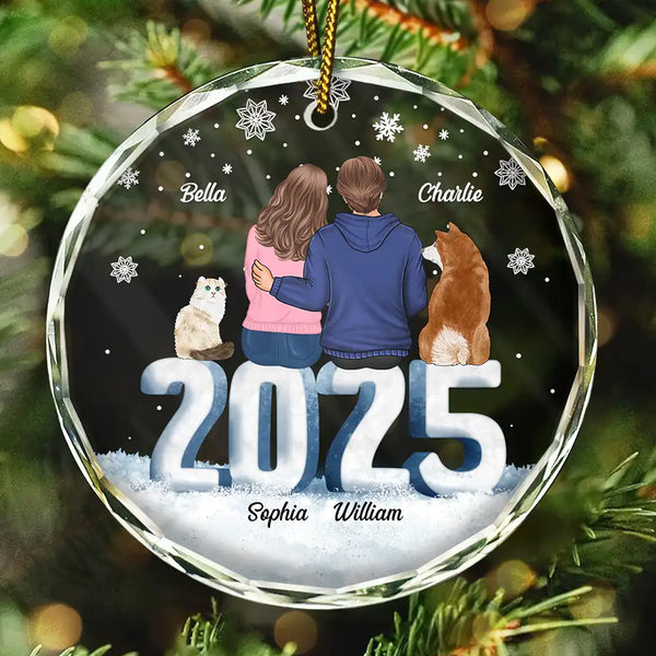 Gift For Couples, Dog Lovers, Cat Lovers, Pet Lovers, Pet Couple - Christmas Loving Couple Dog Cat - Personalized Circle Glass Ornament