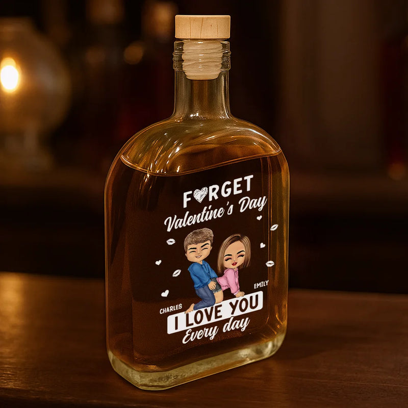 Gift For Couples,Old Couples,Gift For Husband,Gift For Wife,Gift For Boyfriend,Gift For Girlfriend,Love - Couple I Love You Every Day - Personalized Whiskey Bottle