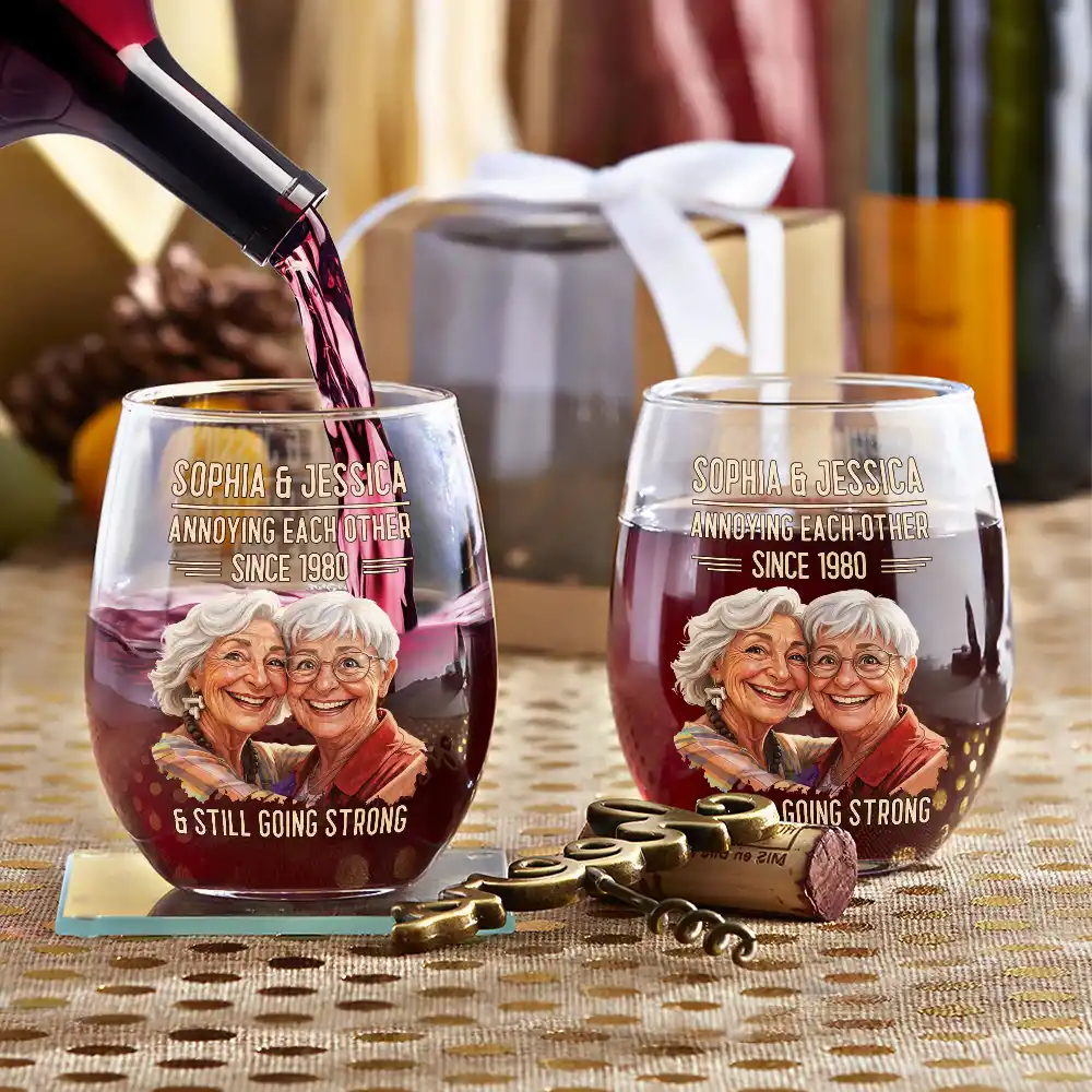 Custom Photo, Art Design, Gift For Couples, Old Couples, Wedding Anniversary, Humorous, Photo - Caricature - Remove BG - Custom Photo Caricature Vintage Annoying Each Other - Personalized Stemless Wine Glass