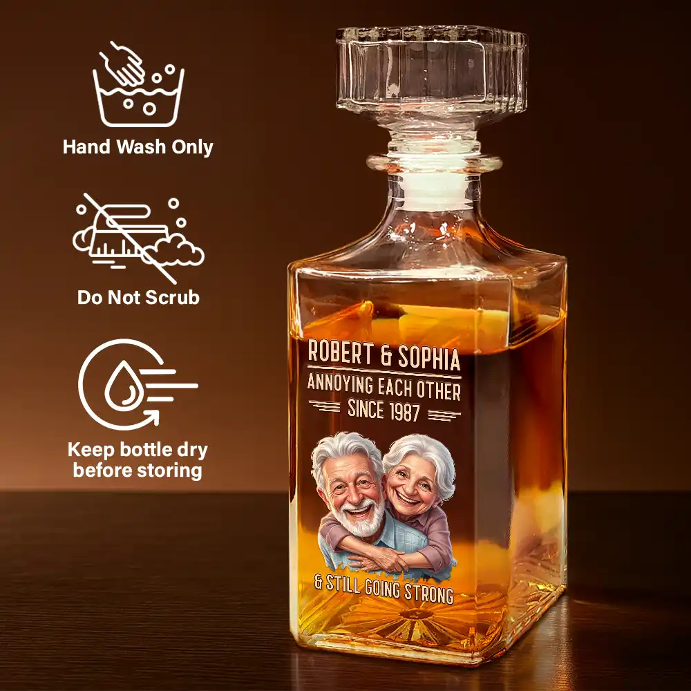 Custom Photo, Art Design, Gift For Couples, Old Couples, Wedding Anniversary, Humorous, Photo - Caricature - Remove BG - Custom Photo Caricature Vintage Annoying Each Other - Personalized Square Whiskey Bottle