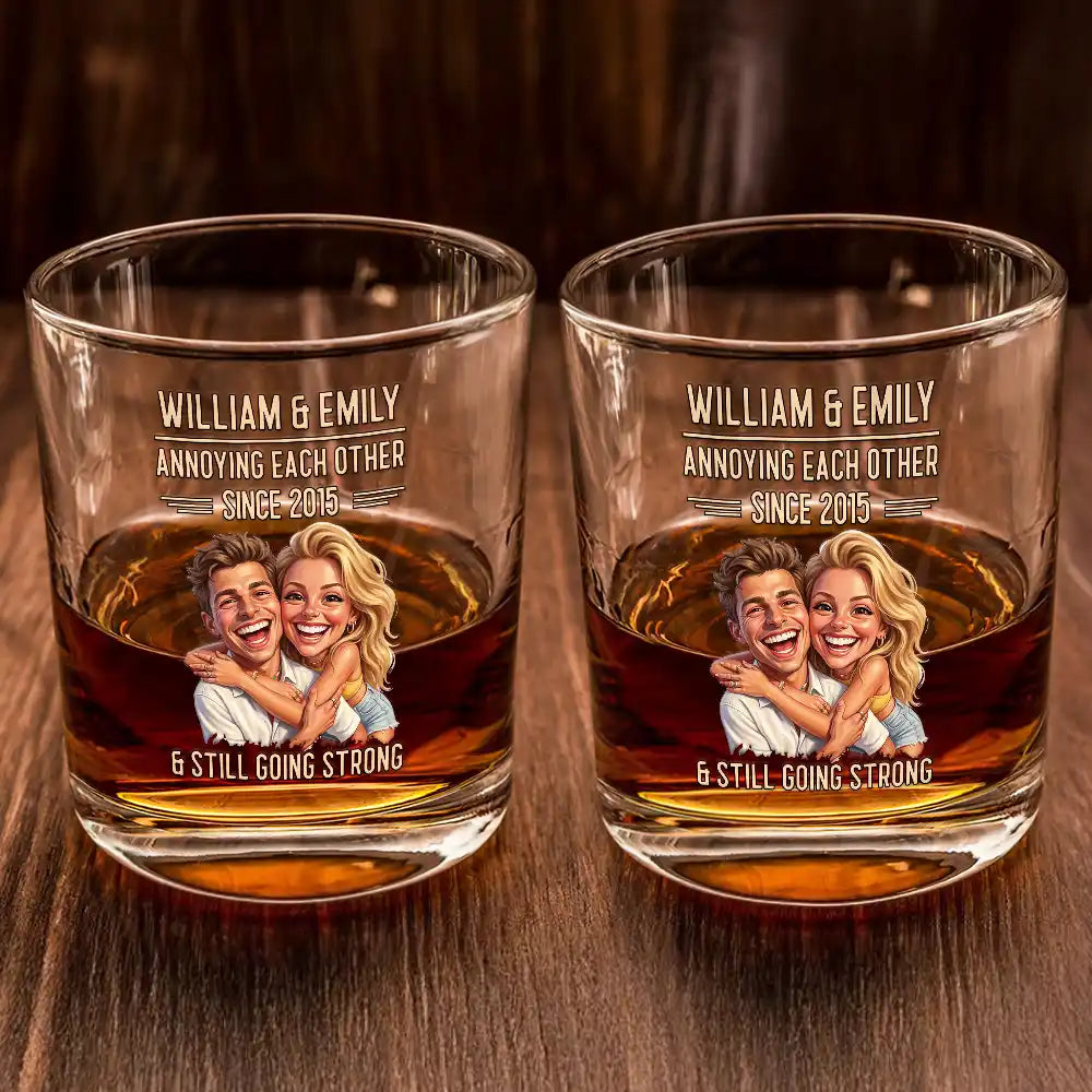 Custom Photo, Art Design, Gift For Couples, Old Couples, Wedding Anniversary, Humorous, Photo - Caricature - Remove BG - Custom Photo Caricature Vintage Annoying Each Other - Personalized Whiskey Glass