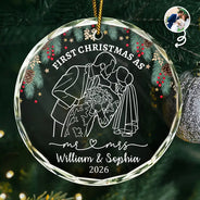 Art Design,Christmas,Married Couple,Romantic,Gift For Couples,Photo - Faceless Outline Sketch - Custom Photo Faceless Outline Sketch First Christmas As Mr. & Mrs. - Personalized Circle Glass Ornament