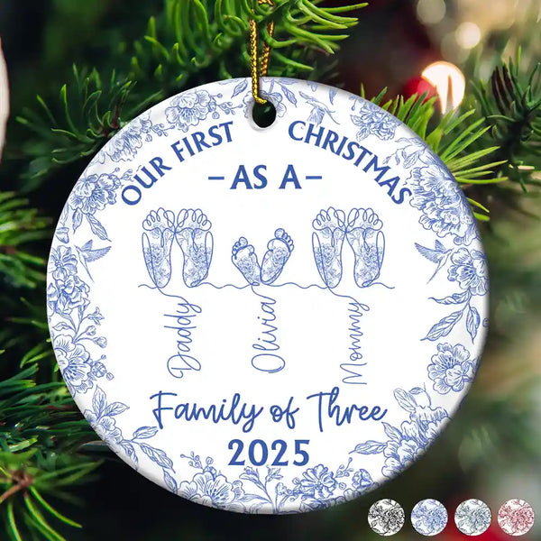 Christmas, New Dad, New baby, New Mom, Happy - Family Footprint One Line Art First Christmas As A Family Of Three Toile Pattern - Personalized Circle Ceramic Ornament