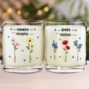 Gift For Women,Gift For Yourself,Gift For Mother,Gift For Grandma,Spanish,Love,Spanish,Top Market,Non-Eng,Glass Mug - Flor De Nacimiento Primero Mamá Ahora Abuela - Taza De Vidrio Personalizada