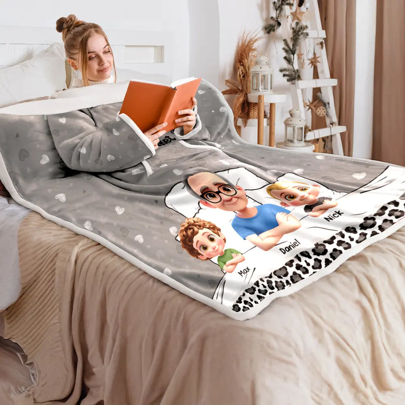 Gift For Grandma, Gift For Grandpa, Happy - Grandma Grandpa My Grandkid Cuddling - Personalized Wearable Blanket With Sleeves