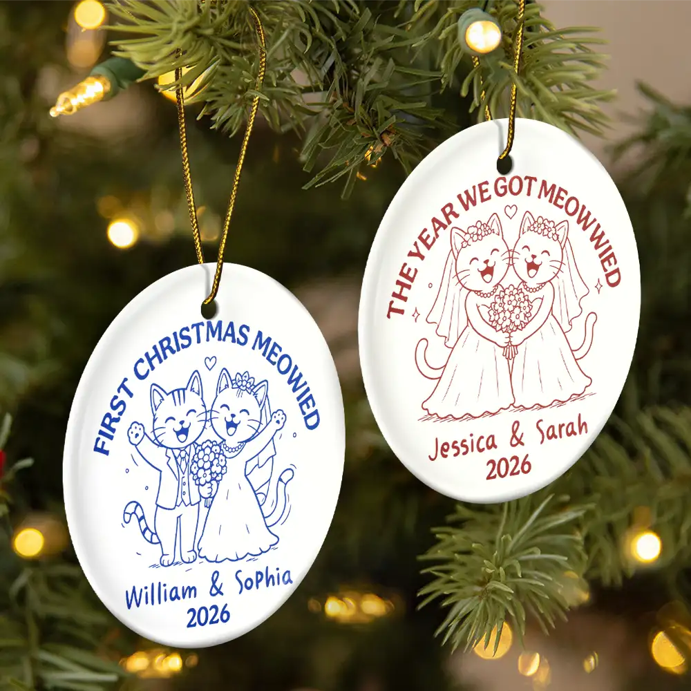 Christmas,Married Couple,Romantic,Gift For Couples,Icon - Just Meowied Couple - Personalized Circle Ceramic Ornament