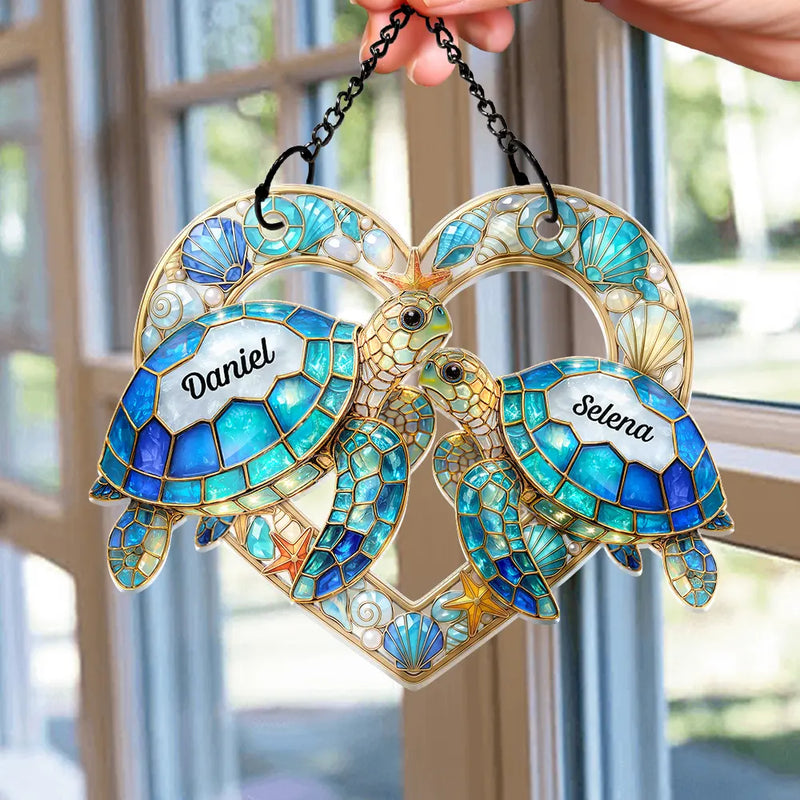 Gift For Couples,Gift For Husband,Gift For Wife,Gift For Boyfriend,Gift For Girlfriend,Beach,Happy,Icon - Sea Turtle Couple So Many In The Sea - Personalized Window Hanging Suncatcher Ornament