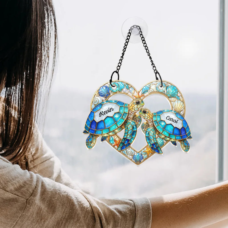 Gift For Couples,Gift For Husband,Gift For Wife,Gift For Boyfriend,Gift For Girlfriend,Beach,Happy,Icon - Sea Turtle Couple So Many In The Sea - Personalized Window Hanging Suncatcher Ornament