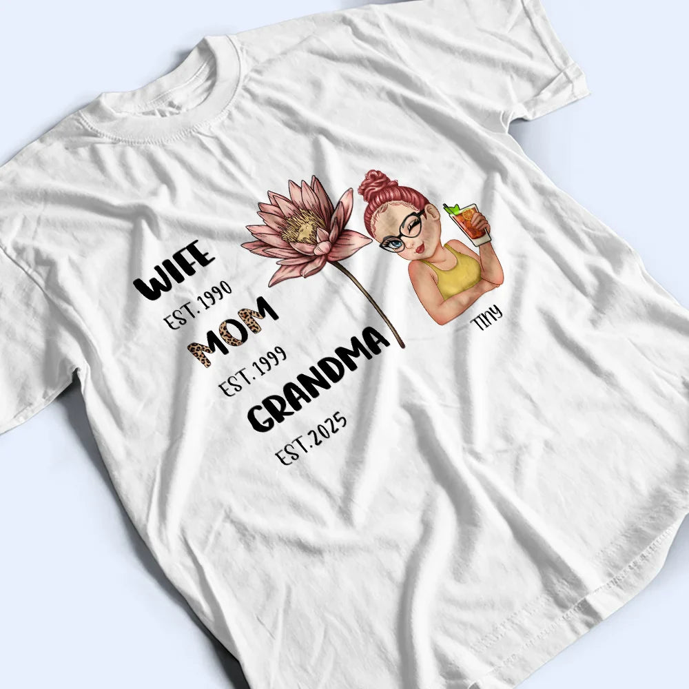 Gift For Mother,Gift For Grandma,Happy - Legend Wife Mom Grandma Birth Month Flower - Personalized T Shirt