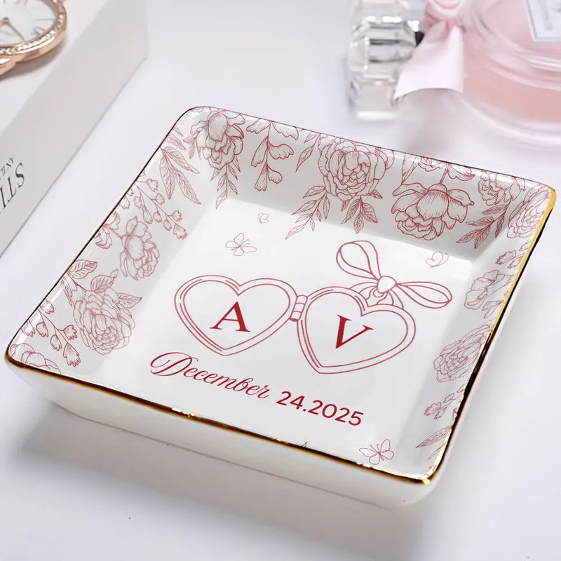 Gift For Couples, Gift For Husband, Gift For Wife, Happy - Locked Ring Dish Toile Pattern Couple - Personalized Ring Dish