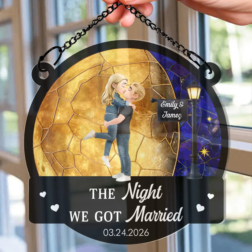 Gift For Couples,Gift For Boyfriend,Gift For Girlfriend,Gift For Wife,Gift For Husband,Love - Moon Phase Love You To The Moon And Back - Personalized Window Hanging Suncatcher Ornament