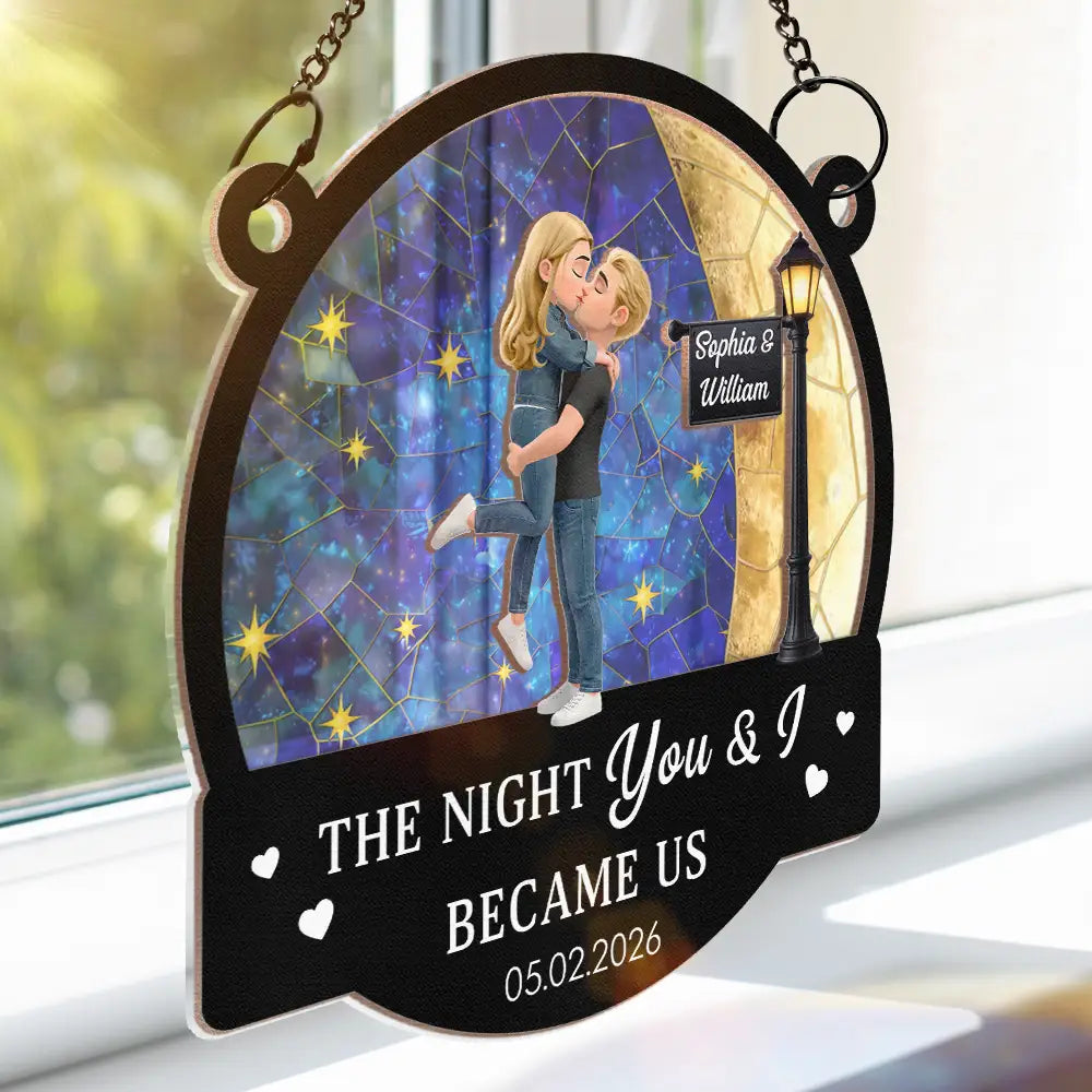 Gift For Couples,Gift For Boyfriend,Gift For Girlfriend,Gift For Wife,Gift For Husband,Love - Moon Phase Love You To The Moon And Back - Personalized Window Hanging Suncatcher Ornament