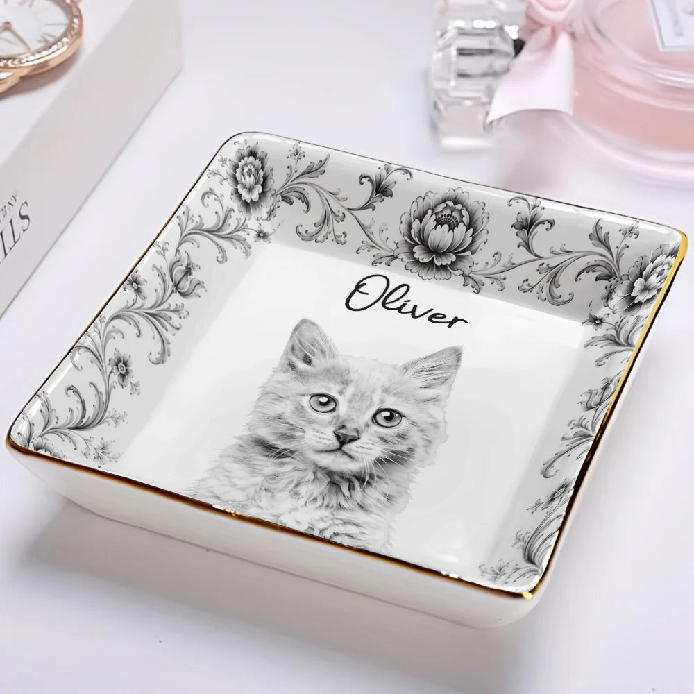 Art Design,Cozy,Pet Lovers,Photo - Porcelain Art Style - Custom Photo Single-Color Watercolor Loving Dog Cat Pet Portrait - Personalized Ring Dish