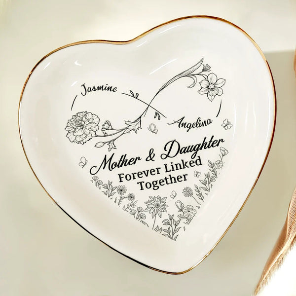 Gift For Mother,Gift For Daughter,Mom,Daughters (Adult),Daughters - Mother And Daughter A Bond That Can't Be Broken - Personalized Heart Ring Dish