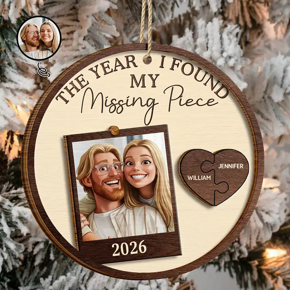 Custom Photo Caricature The Year I Found My Missing Piece Couples - Personalized 2-Layered Wooden Ornament