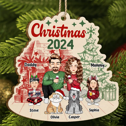 Family 2024 Red Green - Personalized Custom Shaped Wooden Ornament