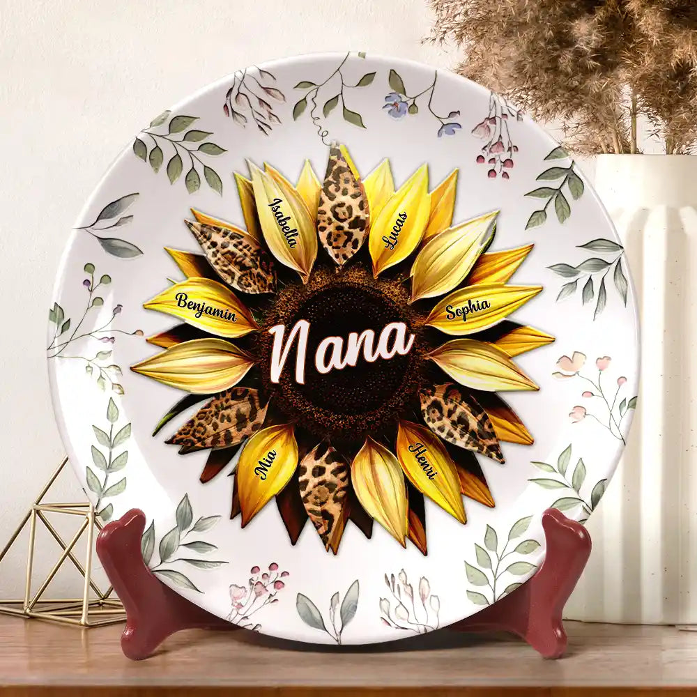 Gift For Grandma, Gift For Mother, Love
- Nana, Mom, Auntie Family Sunflower - Personalized Ceramic Plate