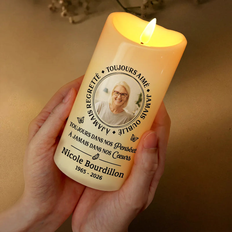 Gift For Yourself,Gift For Women,Gift For Men,Memorial,Sad,French,Non-Eng,Photo,Sympathetic - Photo Personnalisable À Jamais Dans Nos Cœurs - Bougie LED Sans Flamme Personnalisée