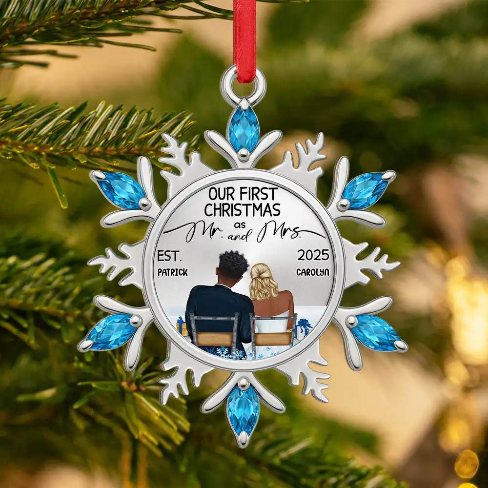Gift For Couples,Gift For Husband,Gift For Wife,Christmas,Wedding,Love - Snowflake First Christmas Couple - Personalized Metal Ornament