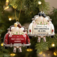 Christmas,First Christmas,Gift For Couples,Married Couple,Romantic,Vector - First Christmas Gift For Newlyweds - Personalized Mr And Mrs Names Just Married Car Embossed Ornament