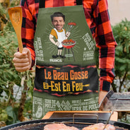 Gift For Husband,Gift For Boyfriend,Gift For Yourself,Gift For Men,Gift For Grandpa,Grandpa's Hobby,Gift For Father,Dad's Hobby,Grilling,French,Non-Eng,Photo,Icon,Playful - Photo Personnalisable Le Beau Gosse Est En Feu Barbecue - Tablier Personnalisé