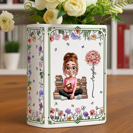 3D Effect Book Lovers Sitting With Birth Flowers - Personalized Ceramic Book Vase
