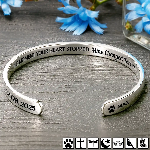 Memorial,Pet Lovers,Pet Mom,Pet Dad,Cat Lovers,Cat Mom,Cat Dad,Dog Lovers,Dog Mom,Dog Dad,Sad - The Moment Your Heart Stopped - Personalized Bangle Bracelet Cuff