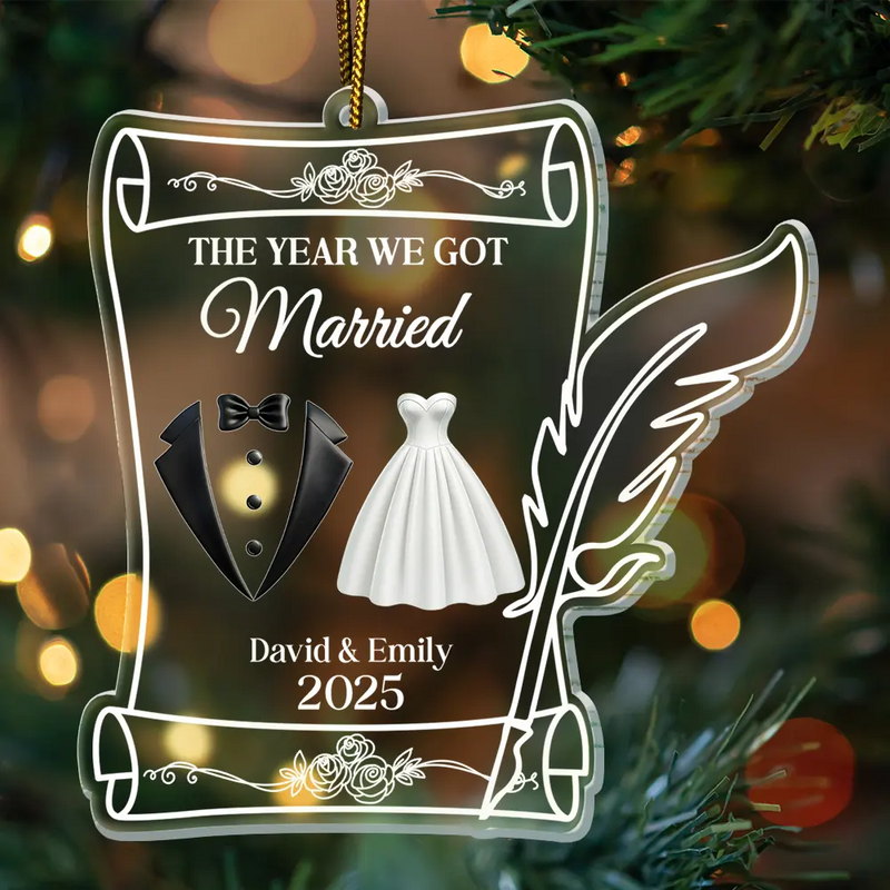 Gift For Couples,Wedding,Gift For Women,Gift For Men,Gift For Husband,Gift For Wife,Gift For Boyfriend,Gift For Girlfriend,Christmas,Married ,Engaged,Love - The Year We Became Mr. & Mrs. Couple Christmas - Personalized Custom Shaped Acrylic Ornament