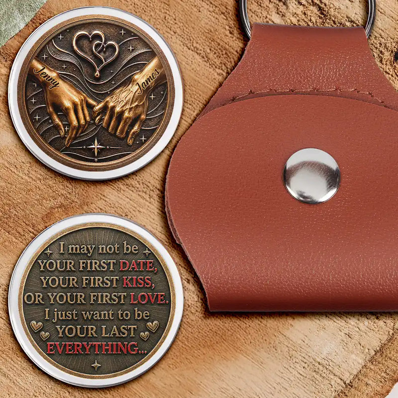 Christmas,Romantic,Gift For Couples,Icon - Vintage Couple Holding Hands I Want To Be Your Last Everything - Personalized Leather Pocket Hug