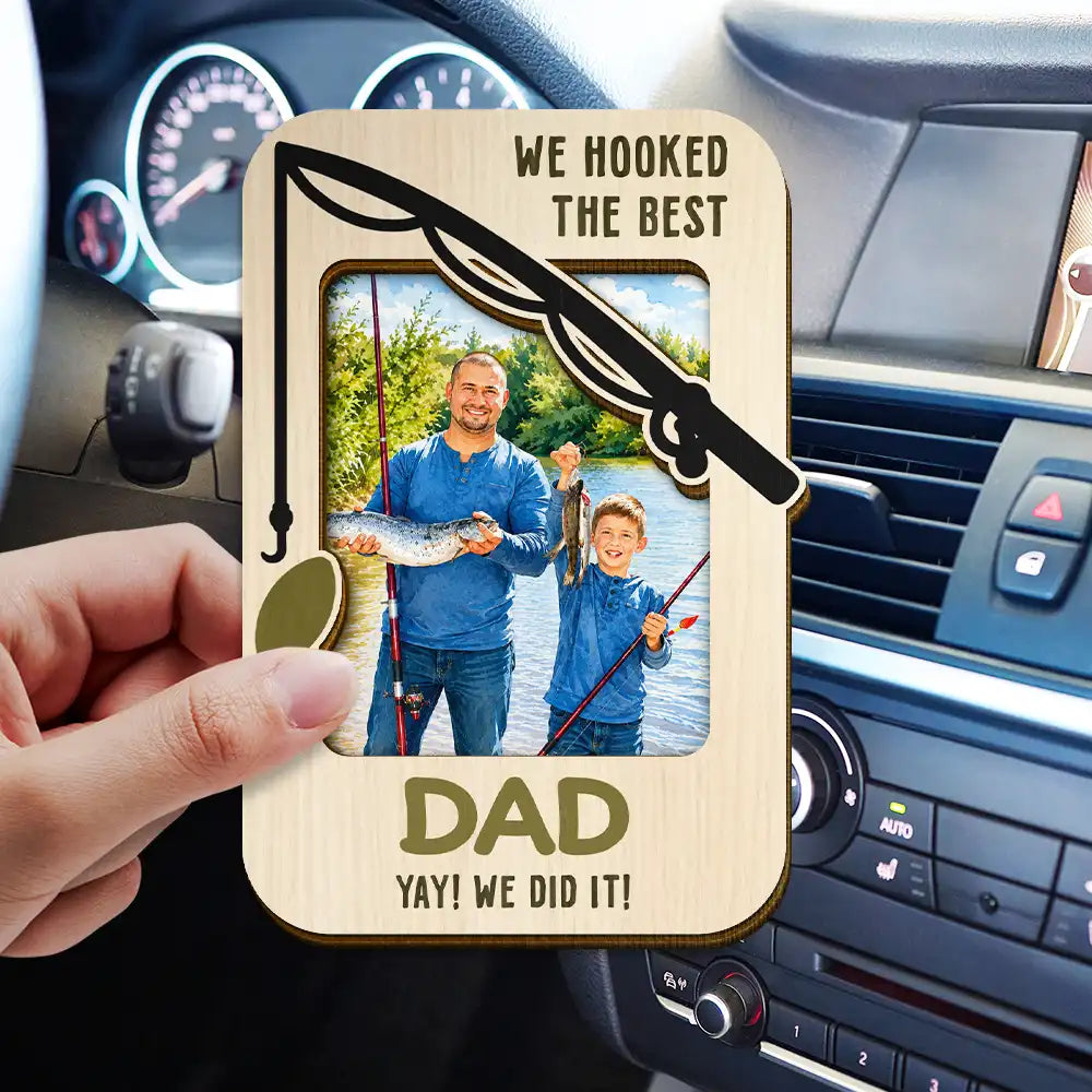 Gift For Husband,Gift For Men,Gift For Father,Gift For Grandpa,Fishing,Dad's Hobby,Grandpa's Hobby,Non-Eng,Photo - Watercolor (with BG),Humorous - Custom Photo Watercolor Painting I Hooked The Best Daddy Fishing Father - Personalized Custom Shaped Car Visor Clip